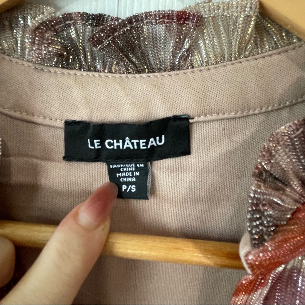 Le chateau dress size small - Picture 4 of 9